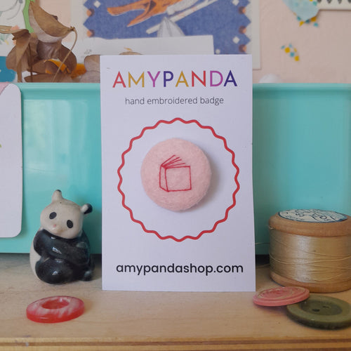 Book badge - amypanda