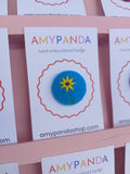 sunflower badge - amypanda