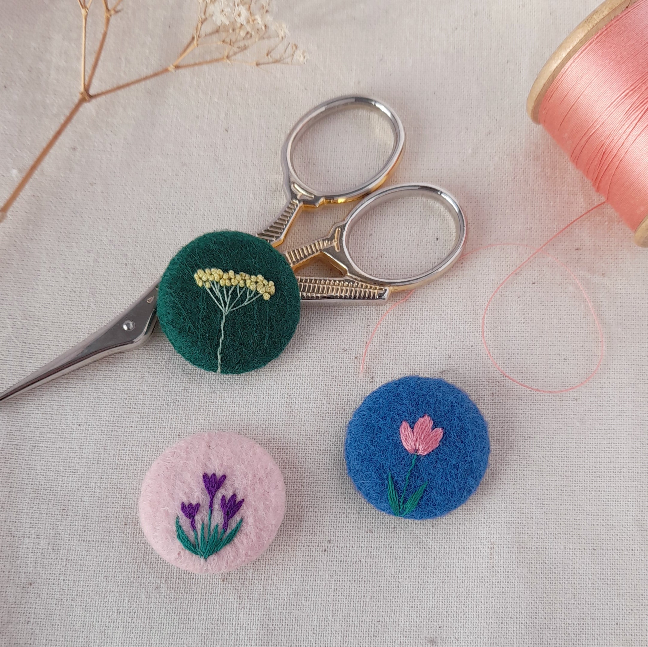Tulip and crocus set - amypanda