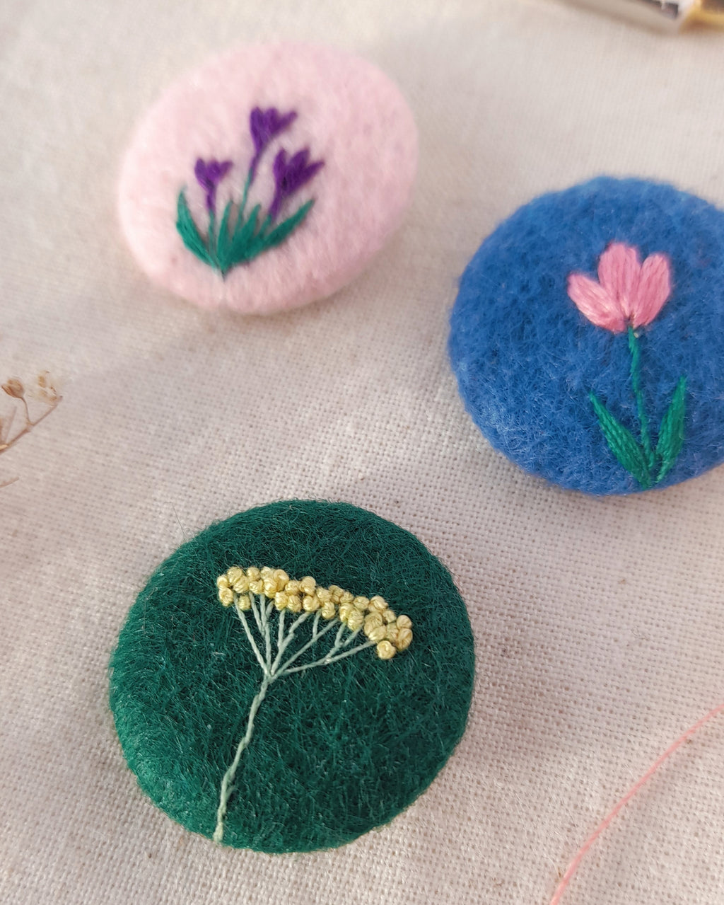 Tulip and crocus set - amypanda