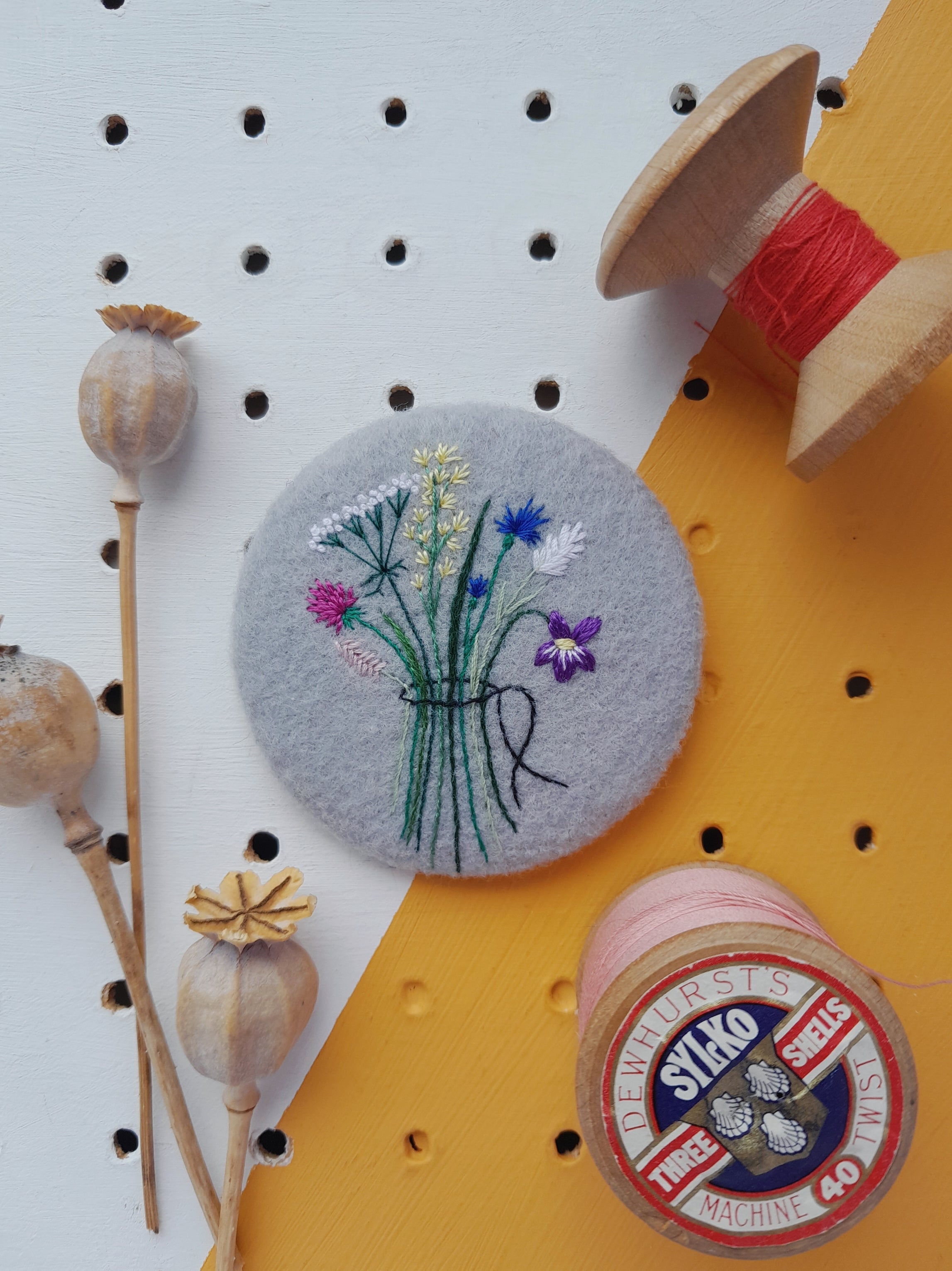 wild bouquet badge - amypanda