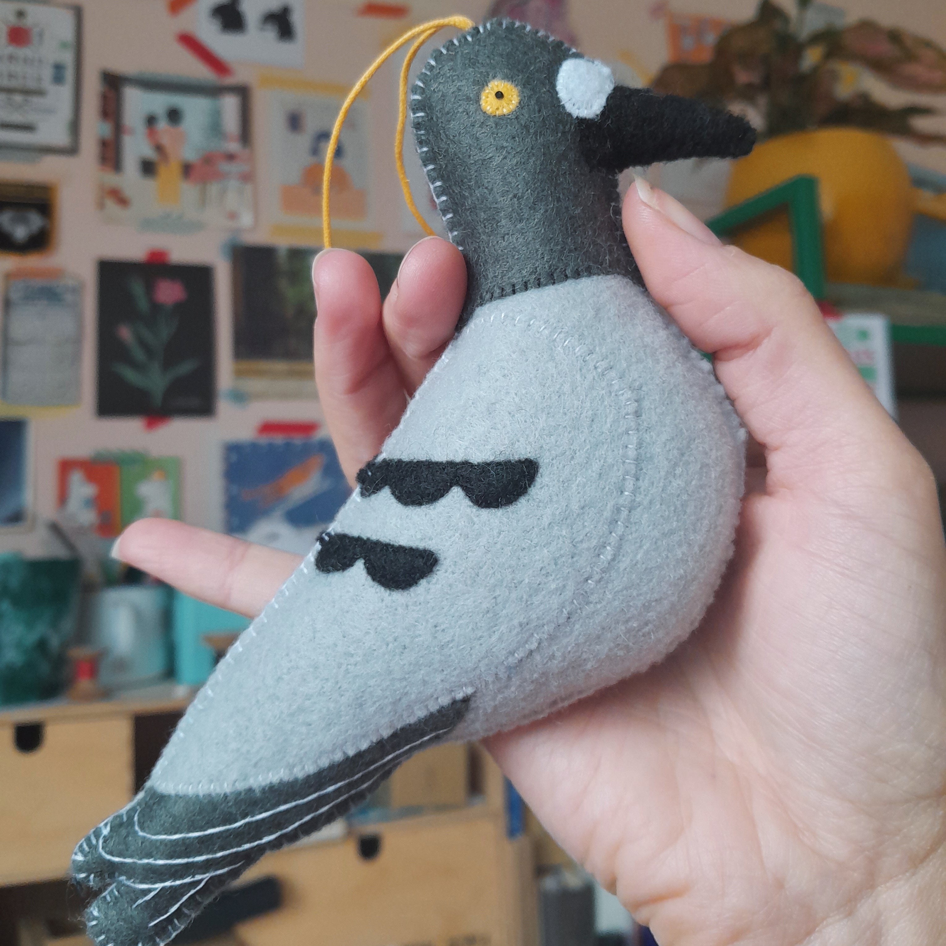 Hanging pigeon - amypanda